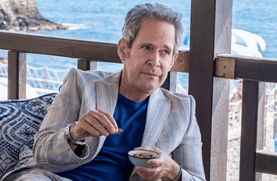 Tom Hollander White Lotus S2