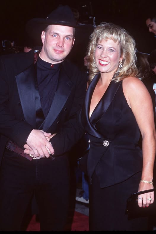 Sandy Mahl, Garth Brooks, divorced, 3 kids