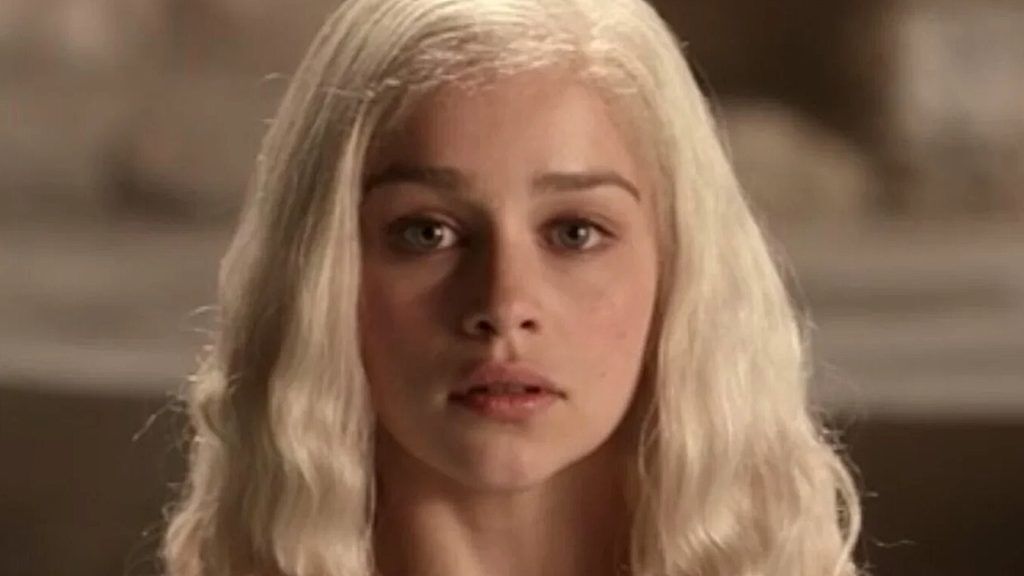 GOT Emilia Clarke portrait
