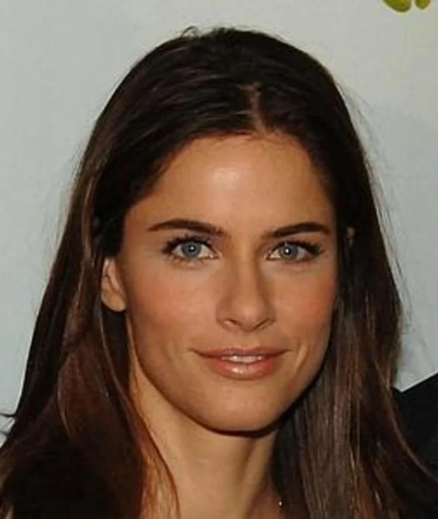 Amanda Peet Portrait